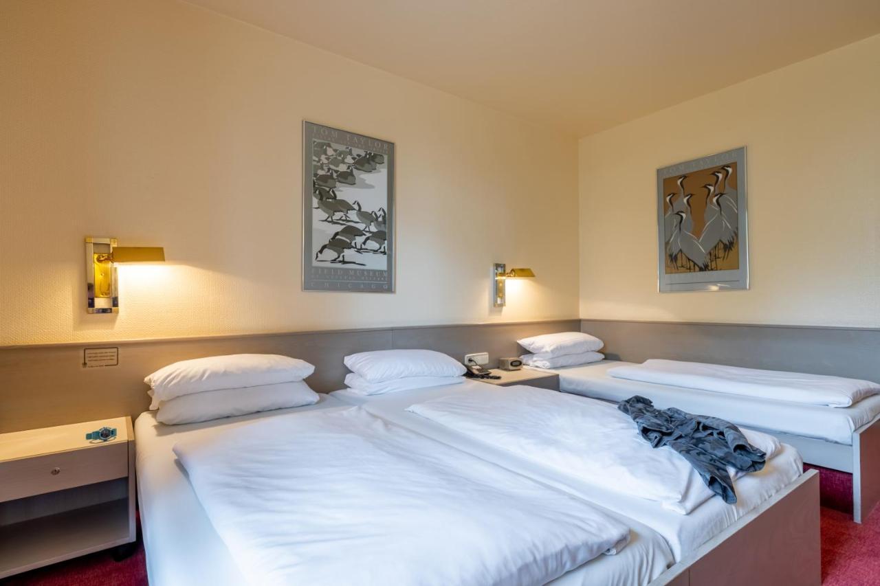 Hotel Baden-Baden Esterno foto
