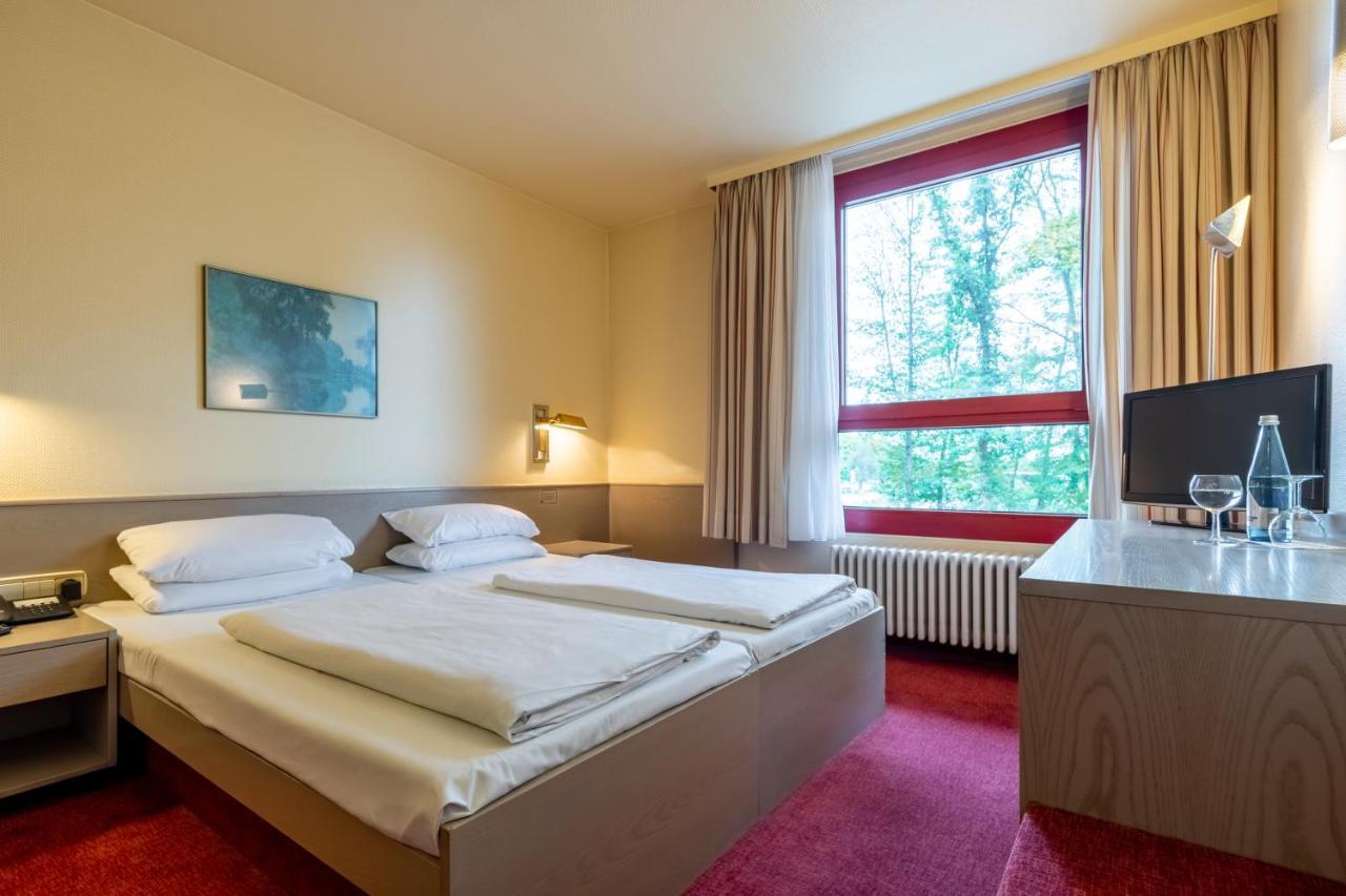 Hotel Baden-Baden Esterno foto