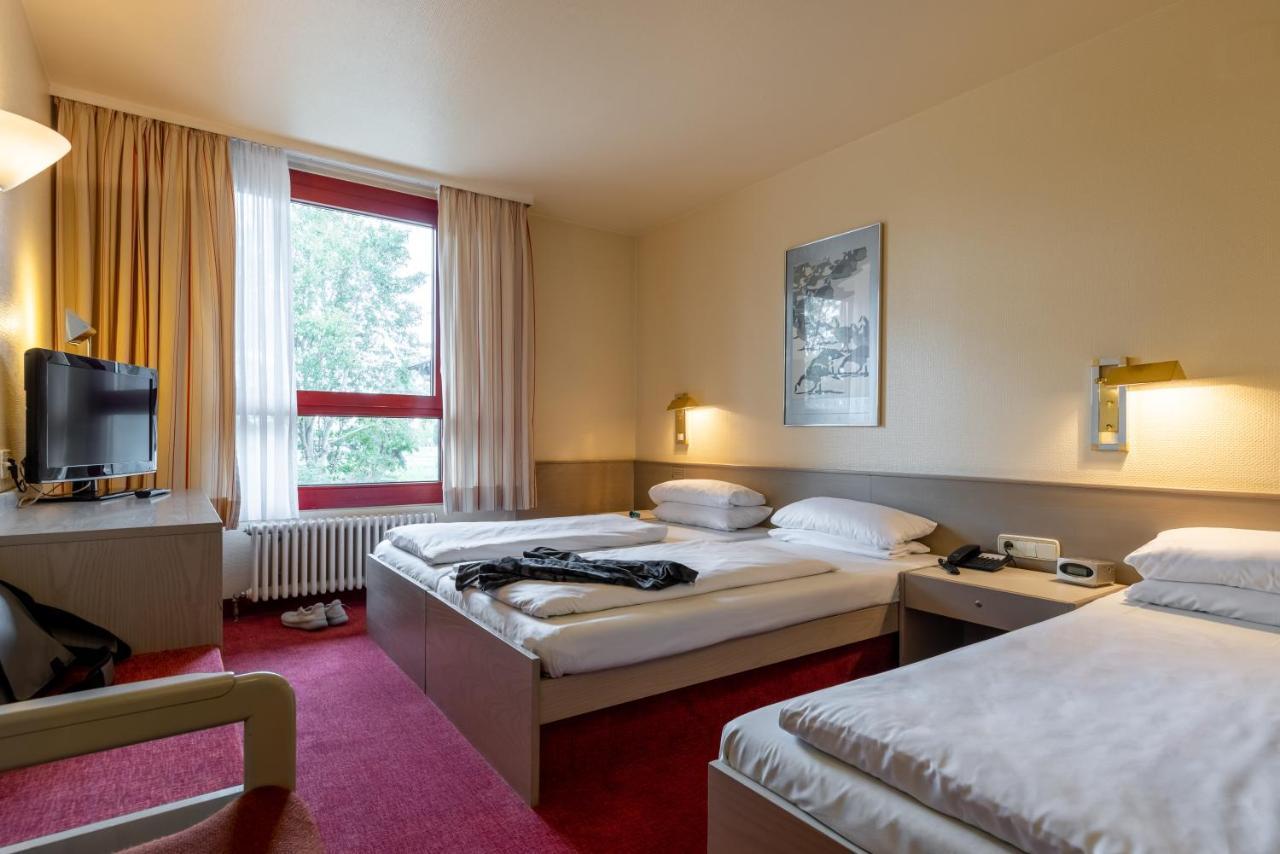 Hotel Baden-Baden Esterno foto