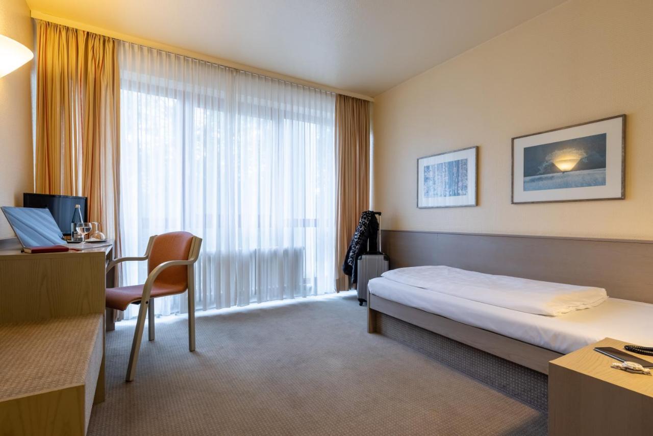 Hotel Baden-Baden Esterno foto